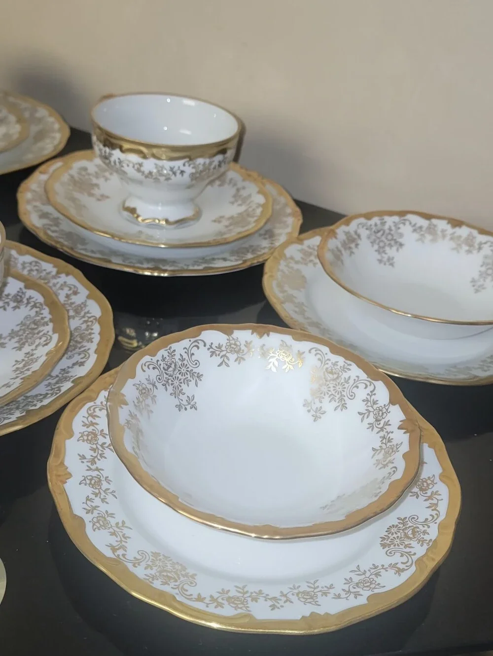 VINTAGE WEIMAR White and Gold Porcelain Teacup and Saucer Set 20 PIECES